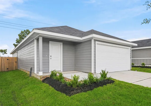 5th image of 618 N Broadway St, China, TX 77613 | MLS# 82909149