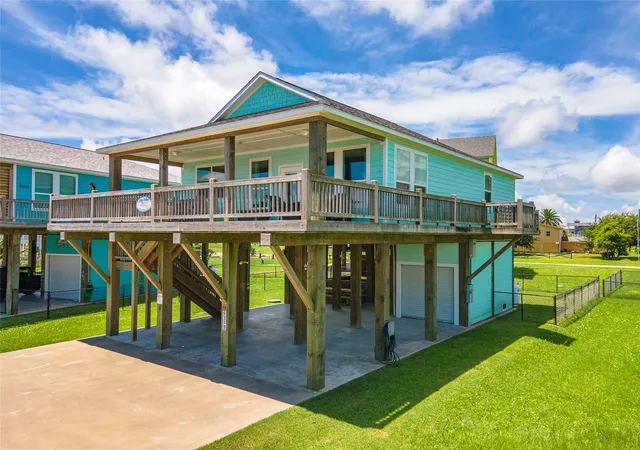 Photo 2 of Single family home for sale at 935 Eastview #B, Crystal Beach, TX 77650 | MLS# 33401524 | Listing updated on 2026-08-24