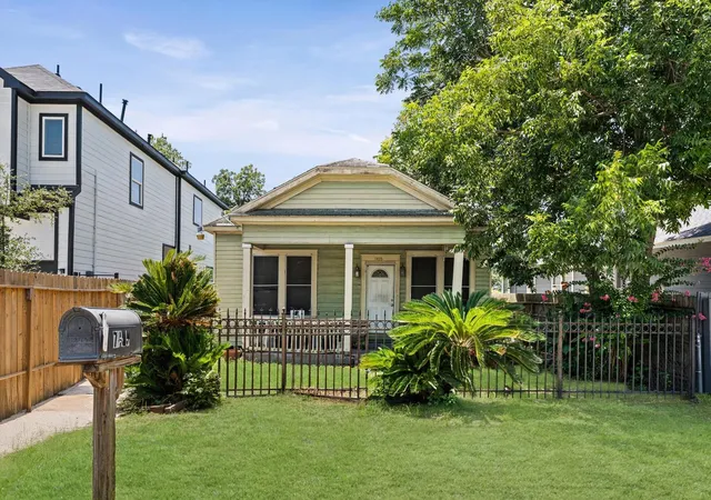 Photo 1 of Sale Pending at 7435 Hezekiah Ln, Houston, TX 77088 | MLS# 95551240 | Listing updated on 2026-10-05
