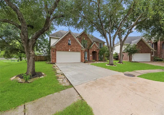 Photo 2 of Single family home for sale at 17539 Aspen Ridge Ct, Richmond, TX 77407 | MLS# 2497337 | Listing updated on 2026-09-20