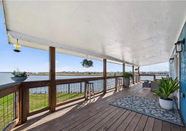 3rd image of 154 Poop Deck Ln, Freeport, TX 77541 | MLS# 16417074