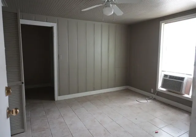 image of 226 Frawley St, Houston, TX 77009 | MLS# 3831143