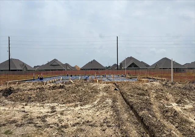 2nd image of 11910 Old Fashion Cir, Mont Belvieu, TX 77535 | MLS# 51440625