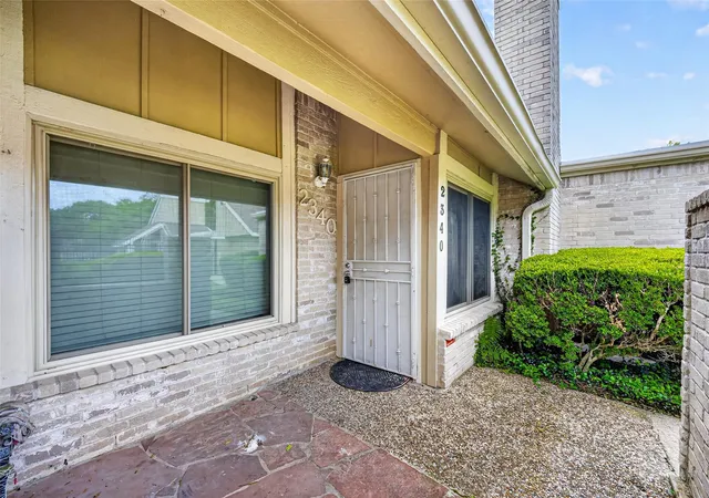 4th image of 2340 Woodland Park Dr #113, Houston, TX 77077 | MLS# 34597148