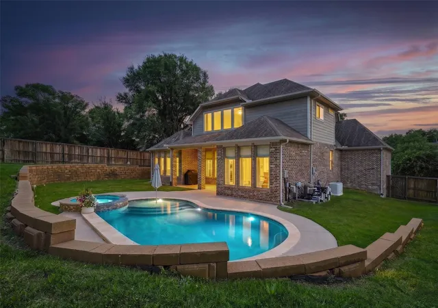 3rd image of 30902 Spanish Moss Xing, Fulshear, TX 77441 | MLS# 27764964