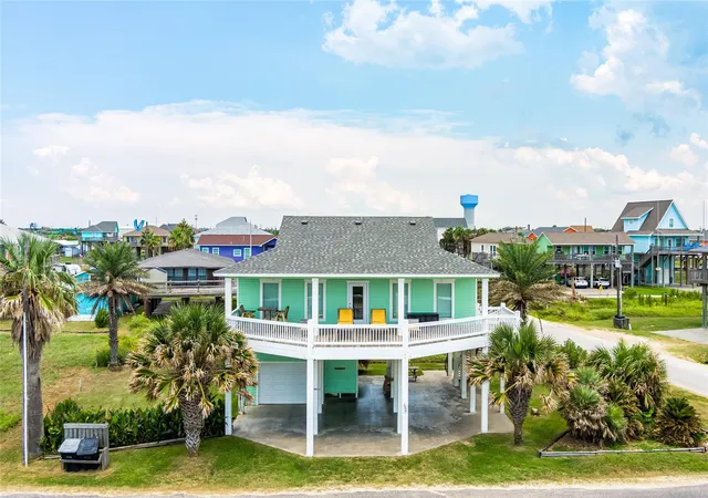 2nd image of 1799 Redfish Ln, Port Bolivar, TX 77650 | MLS# 42702836