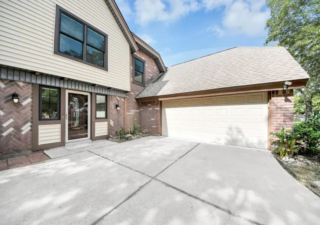 Photo 2 of Single family home for sale at 14947 Havenridge Dr, Houston, TX 77083 | MLS# 63048222 | Listing updated on 2026-09-18