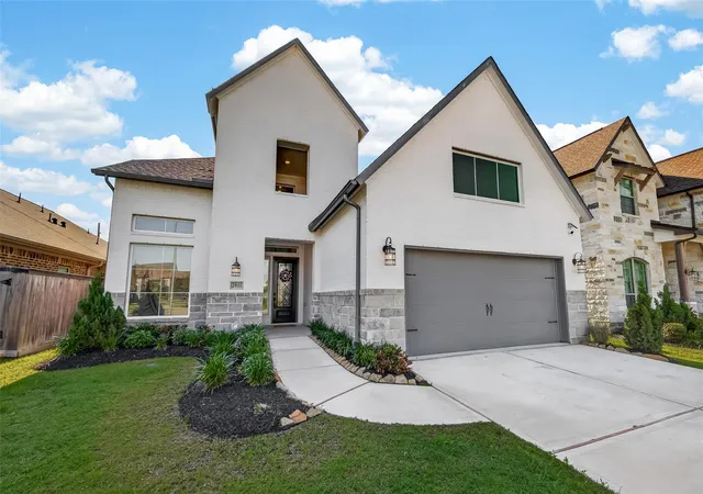 Photo 2 of Single family home for sale at 2811 Acacia Grove Dr, Katy, TX 77494 | MLS# 19129500 | Listing updated on 2026-08-25