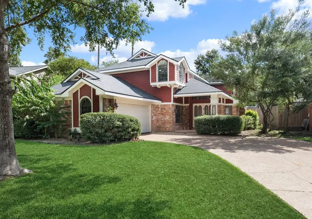 Photo 2 of Single family home for sale at 9814 Gold Cup Way, Houston, TX 77065 | MLS# 21045975 | Listing updated on 2026-08-23