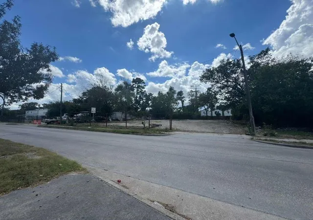 Photo 1 of Land for sale at 4622 Tidwell Rd, Houston, TX 77016 | MLS# 73523856 | Listing updated on 2026-07-07