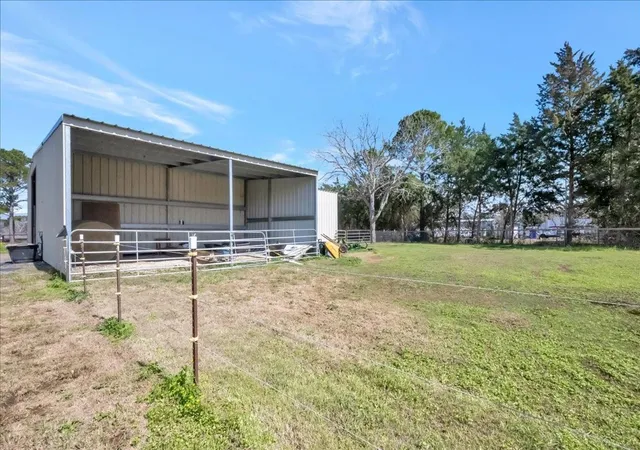 4th image of 12335 2Nd St, Dickinson, TX 77539 | MLS# 28256279