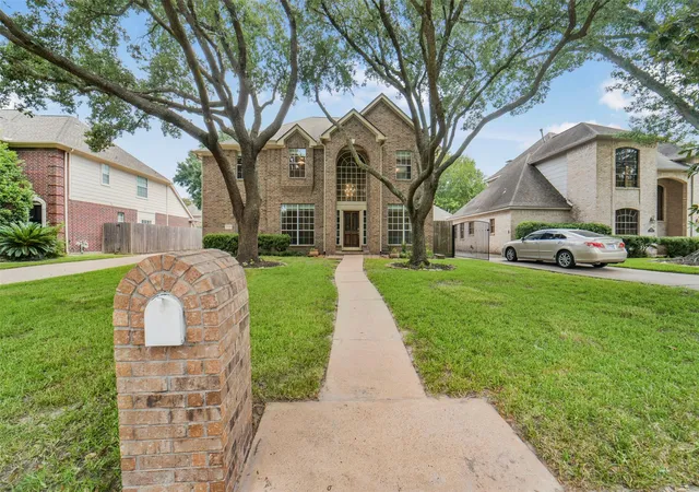 Photo 2 of Single family home for sale at 14958 Royal Birkdale St, Houston, TX 77095 | MLS# 52185696 | Listing updated on 2026-09-16