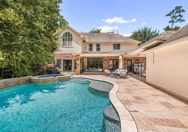 3rd image of 78 S Shawnee Ridge Cir, Spring, TX 77382 | MLS# 64135866