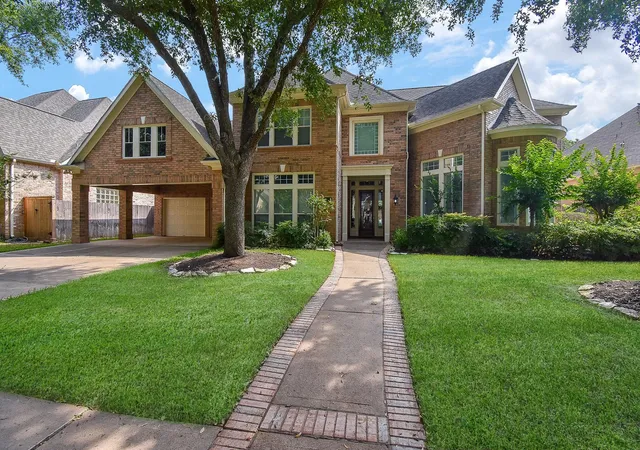 2nd image of 3211 Riviera Dr, Sugar Land, TX 77479 | MLS# 43216827