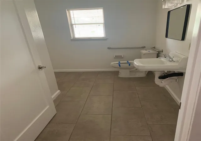 17th image of 1933 East Ave, Katy, TX 77493 | MLS# 91148426