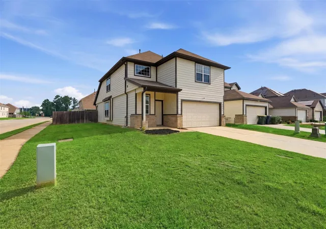 Photo 3 of Single family home for sale at 3503 Cannon Dr, Conroe, TX 77301 | MLS# 88393210 | Listing updated on 2026-09-04