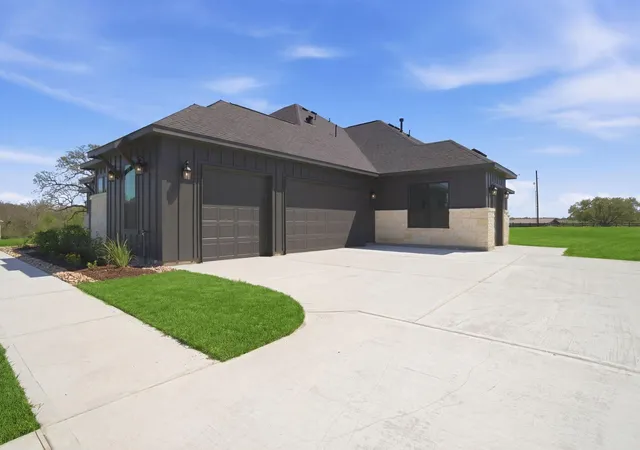 Photo 4 of Single family home for sale at 24903 Hopeview Way, Montgomery, TX 77356 | MLS# 20540145 | Listing updated on 2026-09-13
