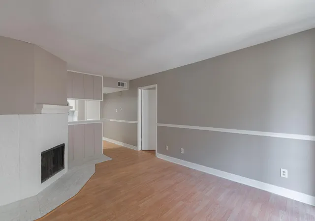 2nd image of 4635 Wild Indigo St #505, Houston, TX 77027 | MLS# 57560343