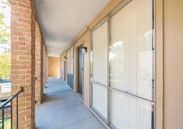 34th image of 4635 Wild Indigo St #505, Houston, TX 77027 | MLS# 57560343