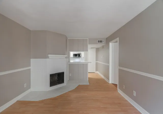 3rd image of 4635 Wild Indigo St, Houston, TX 77027
