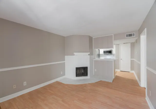 4th image of 4635 Wild Indigo St, Houston, TX 77027