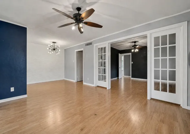 Photo 3 of Condo for sale at 2615 Marilee Ln #2, Houston, TX 77057 | MLS# 28439787 | Listing updated on 2026-08-25