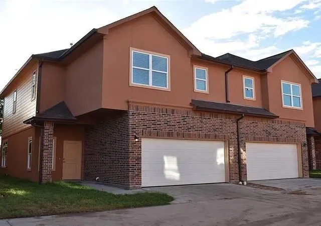 Photo 1 of Townhouse for sale at 2128 Abiding Grace Cir Dr, Missouri City, TX 77459 | MLS# 46125572 | Listing updated on 2026-03-11