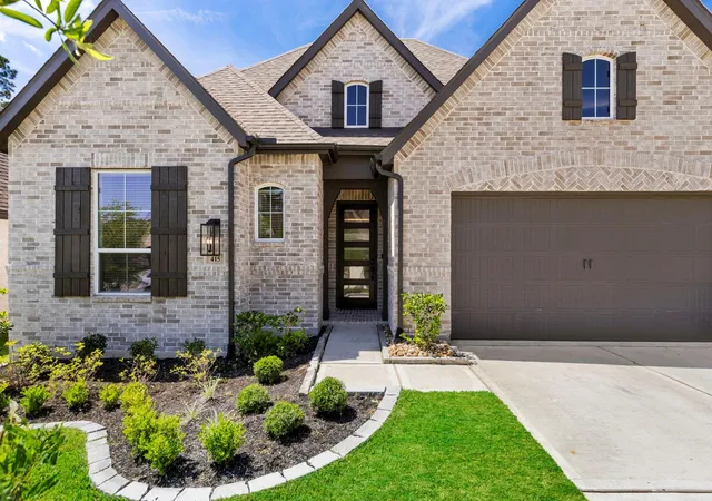 Photo 1 of Single family home for sale at 415 N Hillary Step Pl, Montgomery, TX 77316 | MLS# 85747155 | Listing updated on 2026-08-29