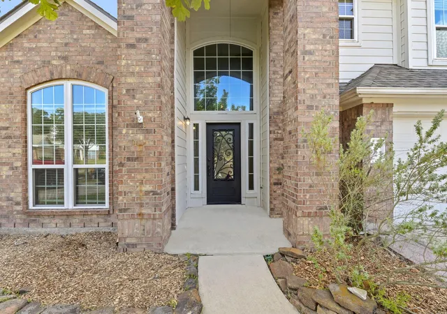 Photo 3 of Single family home for sale at 5406 Gate Cyn Ct, Spring, TX 77373 | MLS# 4192108 | Listing updated on 2026-09-22
