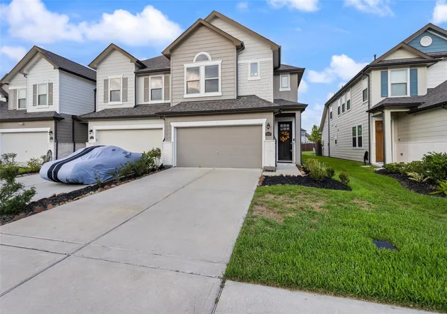 Photo 1 of Townhouse for sale at 5609 Evanston Ln, Pasadena, TX 77505 | MLS# 45570310 | Listing updated on 2026-09-28