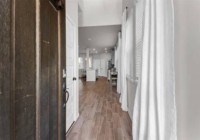 Photo 3 of Townhouse for sale at 5609 Evanston Ln, Pasadena, TX 77505 | MLS# 45570310 | Listing updated on 2026-09-28