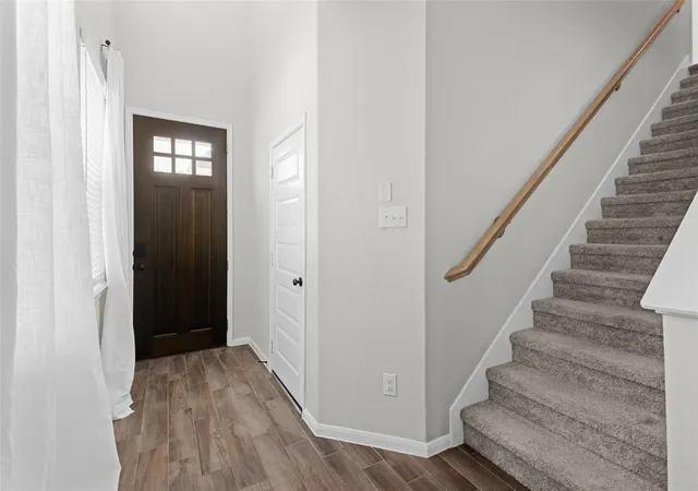 Photo 3 of Townhouse for sale at 5609 Evanston Ln, Pasadena, TX 77505 | MLS# 45570310 | Listing updated on 2026-09-28