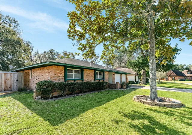 Homes for sale in West Columbia, TX | 267 Wentworth Dr, West Columbia, TX 77486 | MLS# 58259037