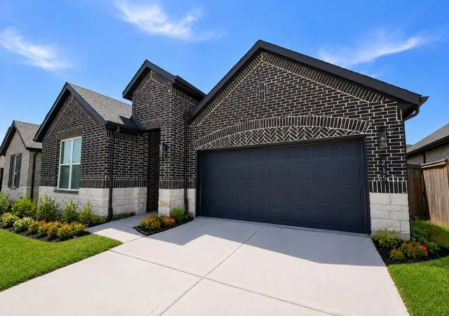 Photo 2 of Single family home for sale at 215 Springfield Terrace Ct, Conroe, TX 77304 | MLS# 75693943 | Listing updated on 2026-08-26