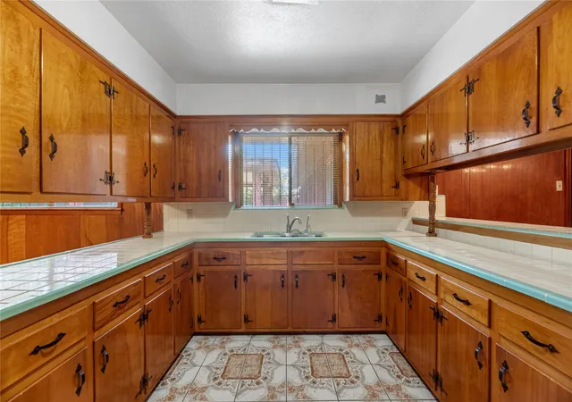 1st image of 7007 Avenue F, Houston, TX 77011 | MLS# 50834760