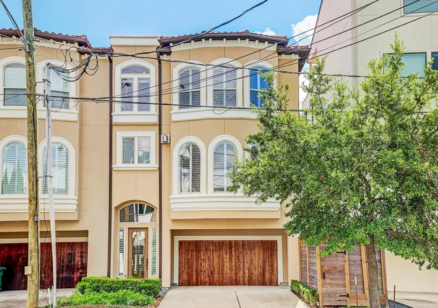 1st image of 2109 Crocker St, Houston, TX 77006 | MLS# 82524399