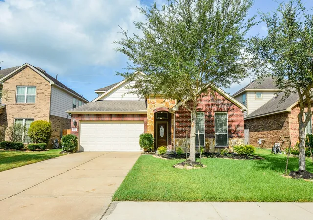 Photo 1 of Single family home for sale at 2322 Argos Dr, Missouri City, TX 77459 | MLS# 48235714 | Listing updated on 2026-08-29