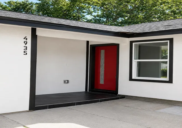 Photo 2 of Sale Pending at 4935 Enyart St, Houston, TX 77021 | MLS# 31974824 | Listing updated on 2026-09-10