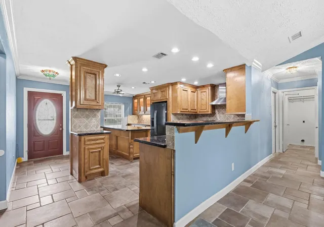 Photo 5 of Single family home for sale at 2319 Grindstone Ln, Sugar Land, TX 77498 | MLS# 34158534 | Listing updated on 2026-08-03