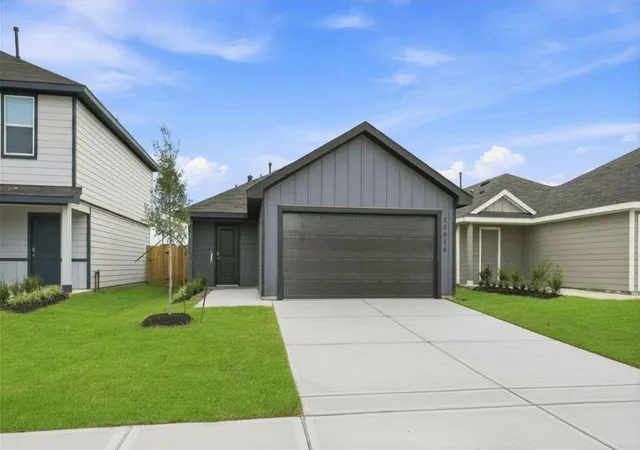 Photo 3 of Sale Pending at 612 N Broadway St, China, TX 77613 | MLS# 82107721 | Listing updated on 2026-09-23