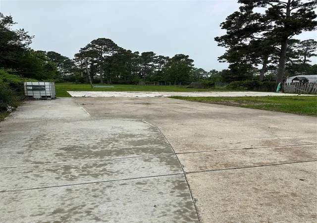 1st image of 5020 Pine St, Seabrook, TX 77586 | MLS# 62553847