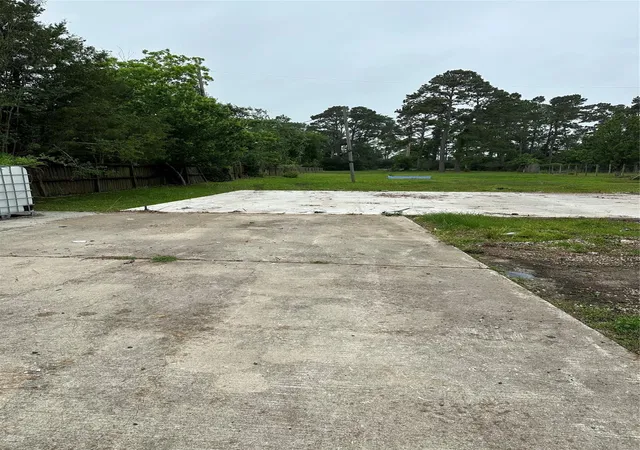 4th image of 5020 Pine St, Seabrook, TX 77586 | MLS# 62553847
