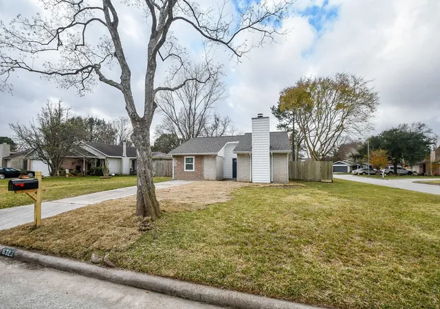 Photo 2 of Sale Pending at 8323 Blacksmith Dr, Houston, TX 77064 | MLS# 19355101 | Listing updated on 2026-09-12