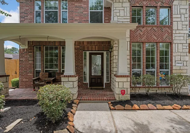 Photo 3 of Single family home for sale at 25043 Rising Hills Ct, Porter, TX 77365 | MLS# 25778842 | Listing updated on 2026-09-22