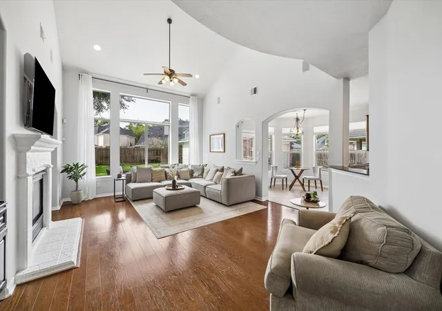 4th image of 15410 Stone Gables Ln, Houston, TX 77044 | MLS# 71853545