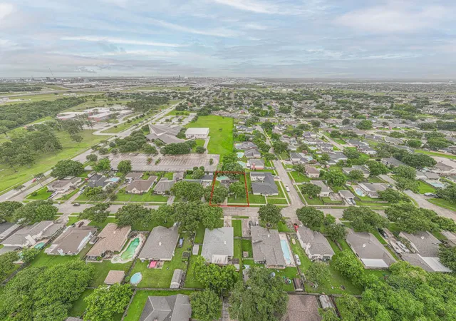 40th image of 1401 Wesley Ln, Deer Park, TX 77536 | MLS# 63870796