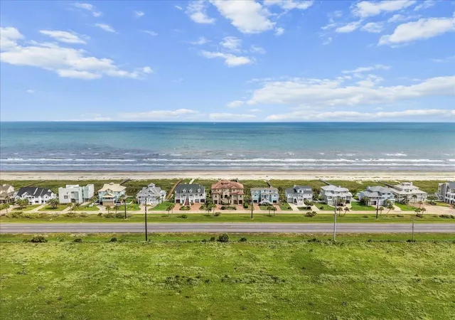 3rd image of 19615 Shores Dr, Galveston, TX 77554 | MLS# 73510705