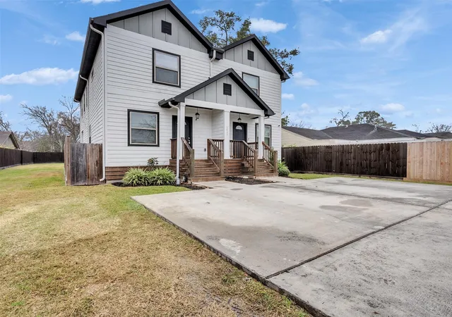 2nd image of 2411 Charles Rd #A, Houston, TX 77093 | MLS# 86738746