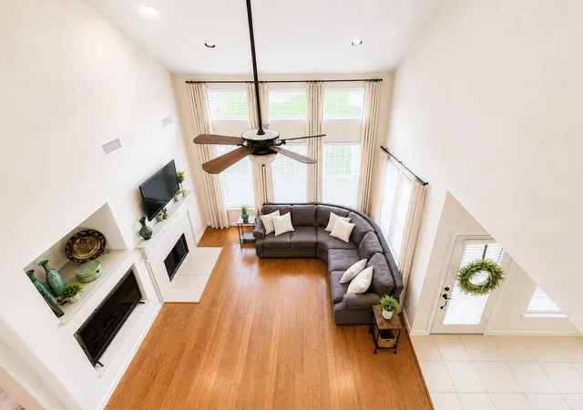 Photo 3 of Single family home for sale at 4027 Chestnut Bnd Dr, Missouri City, TX 77459 | MLS# 82131034 | Listing updated on 2026-09-27