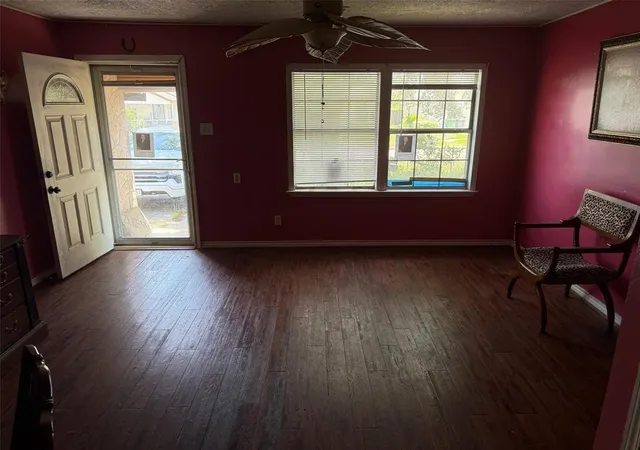 3rd image of 1130 Hoffman St, Houston, TX 77020 | MLS# 85467174